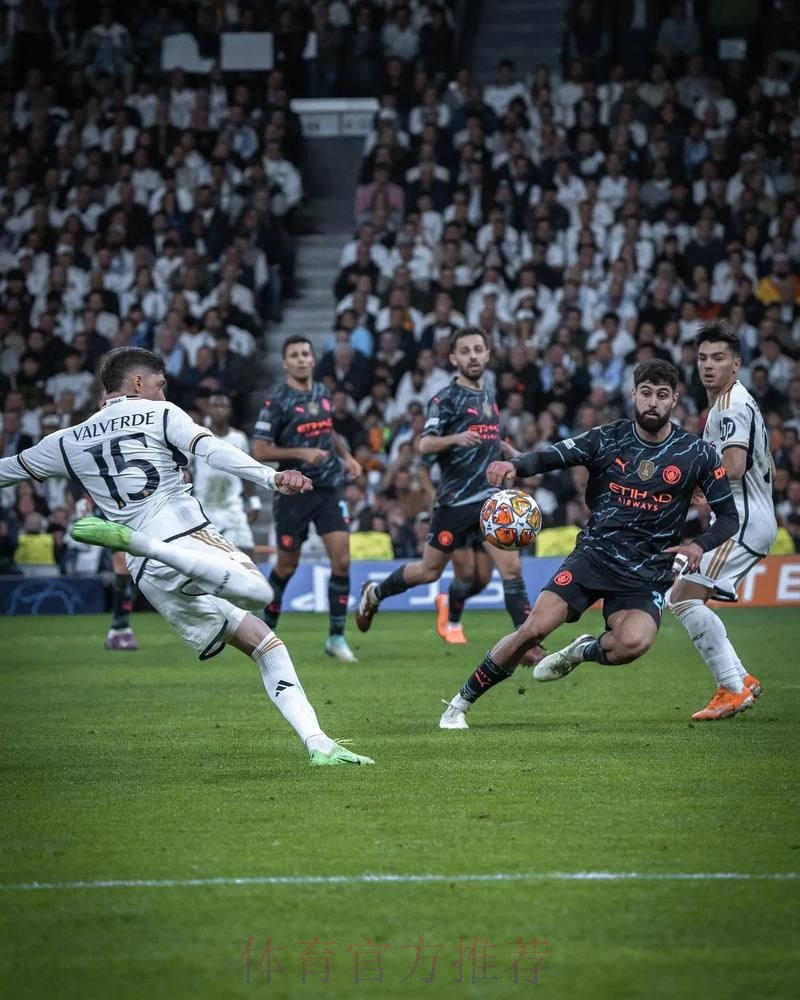 西甲-皇马2-1马竞6连胜领跑!罗德里戈巴尔韦德破门 西甲-皇马2-1马竞6连胜领跑!罗德里戈巴尔韦德破门